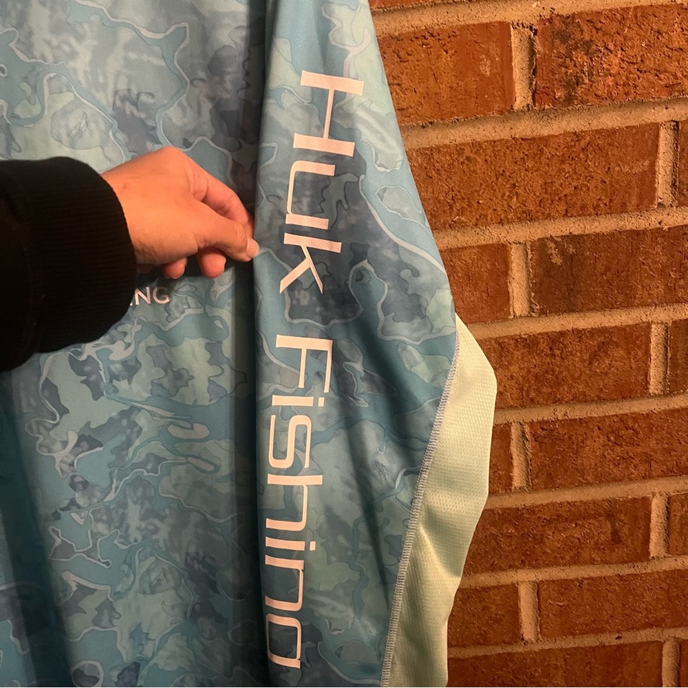 HUK Performance Men XL Long Sleeve Light Blue Graphic Print Fishing Shirt UPF - Picture 5 of 10
